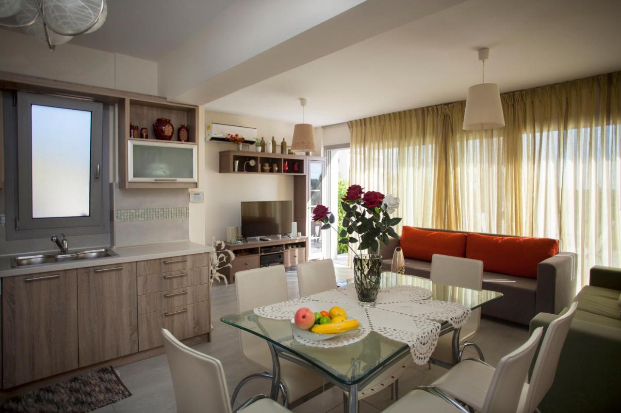 Appartamento Pol And Mari House Rethymno Esterno foto